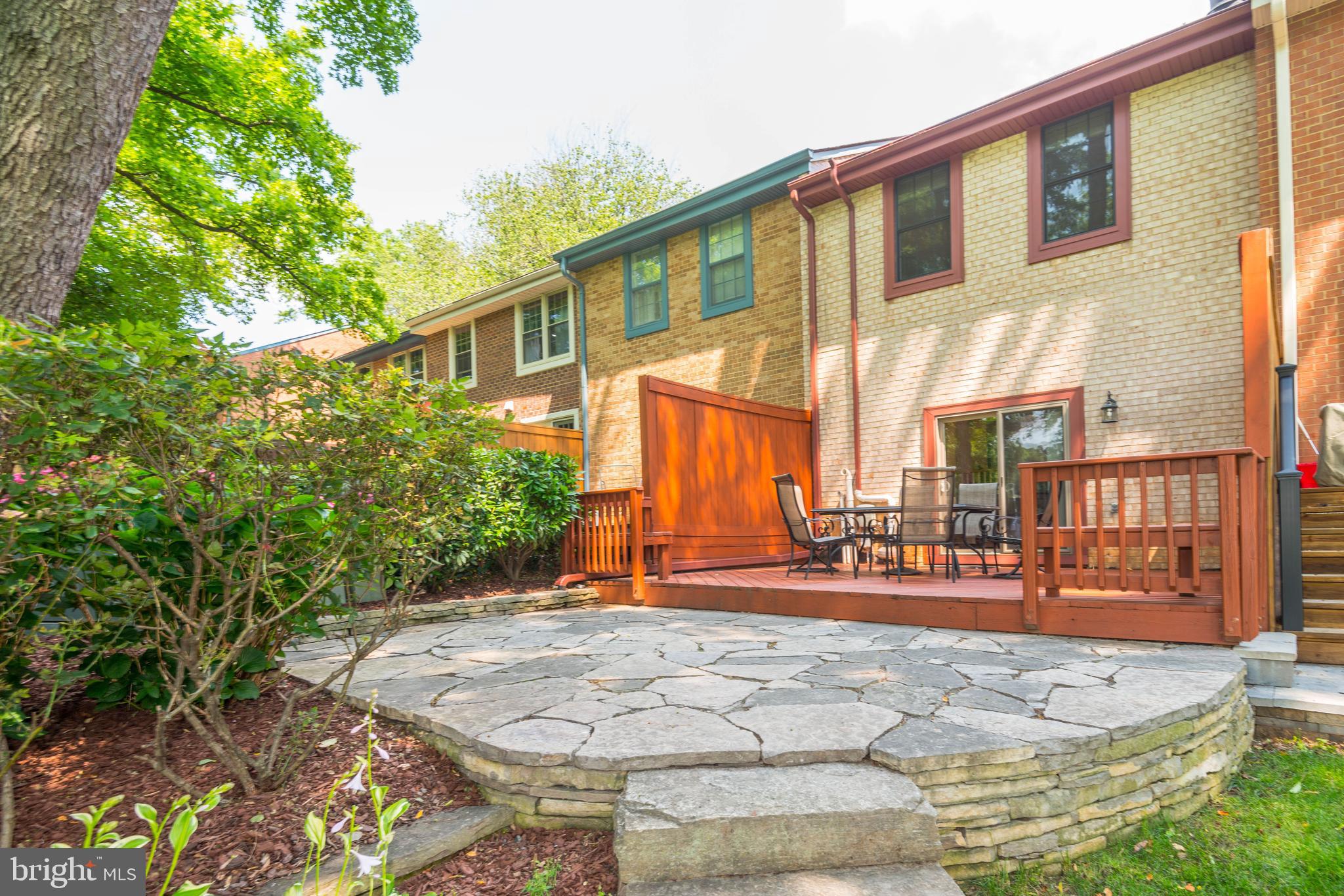 2080 Golf Course Drive Reston, VA 20191 - Photo 4 of 48