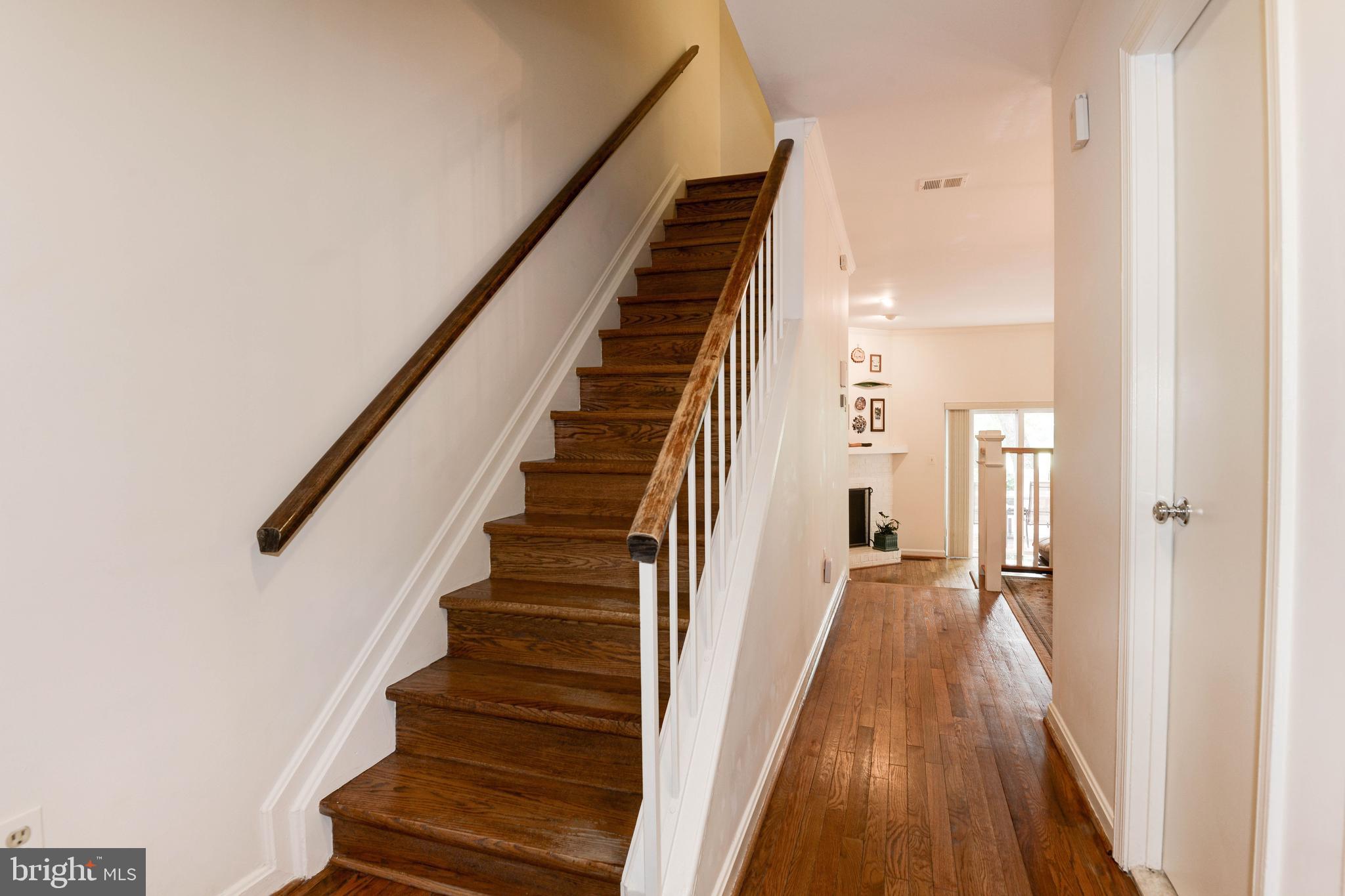 2080 Golf Course Drive Reston, VA 20191 - Photo 8 of 48