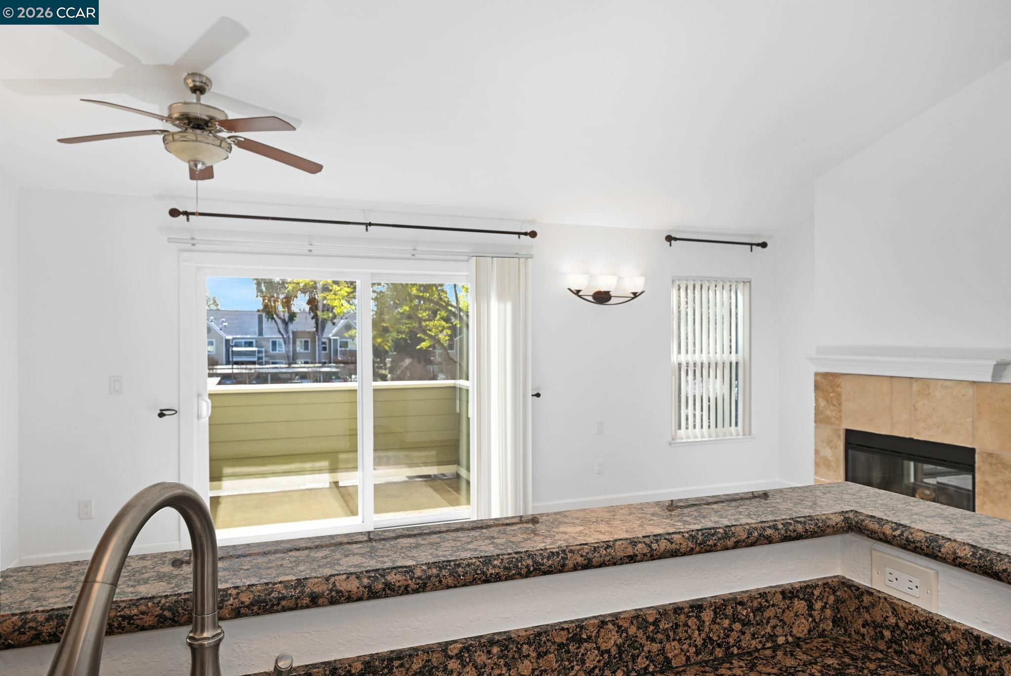 140 Reflections Drive, Unit 21 San Ramon, CA 94583 - Photo 13 of 34 a bathroom with a window a bathtub and shower