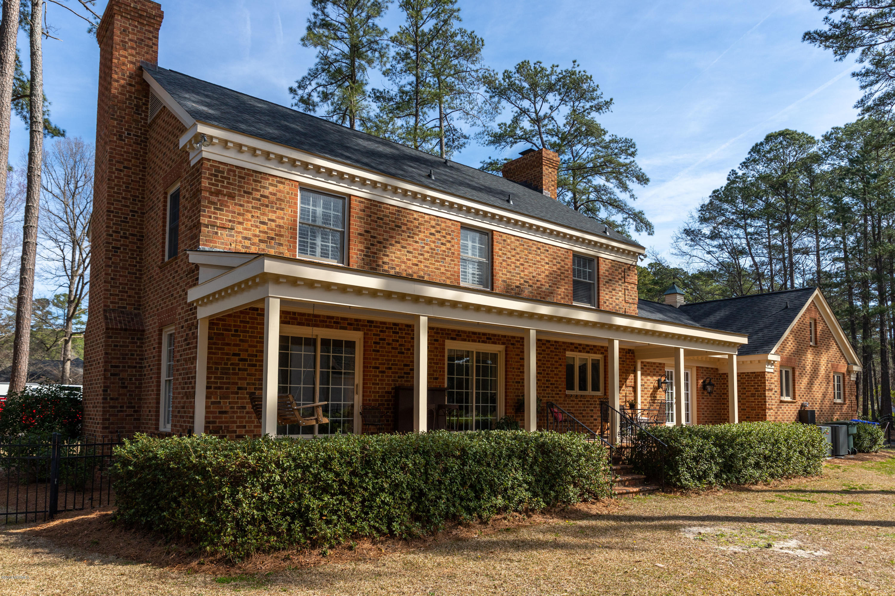 304 Pinewood Road Greenville, NC 27858 - Photo 6 of 61 304 Pinewood Rd-4