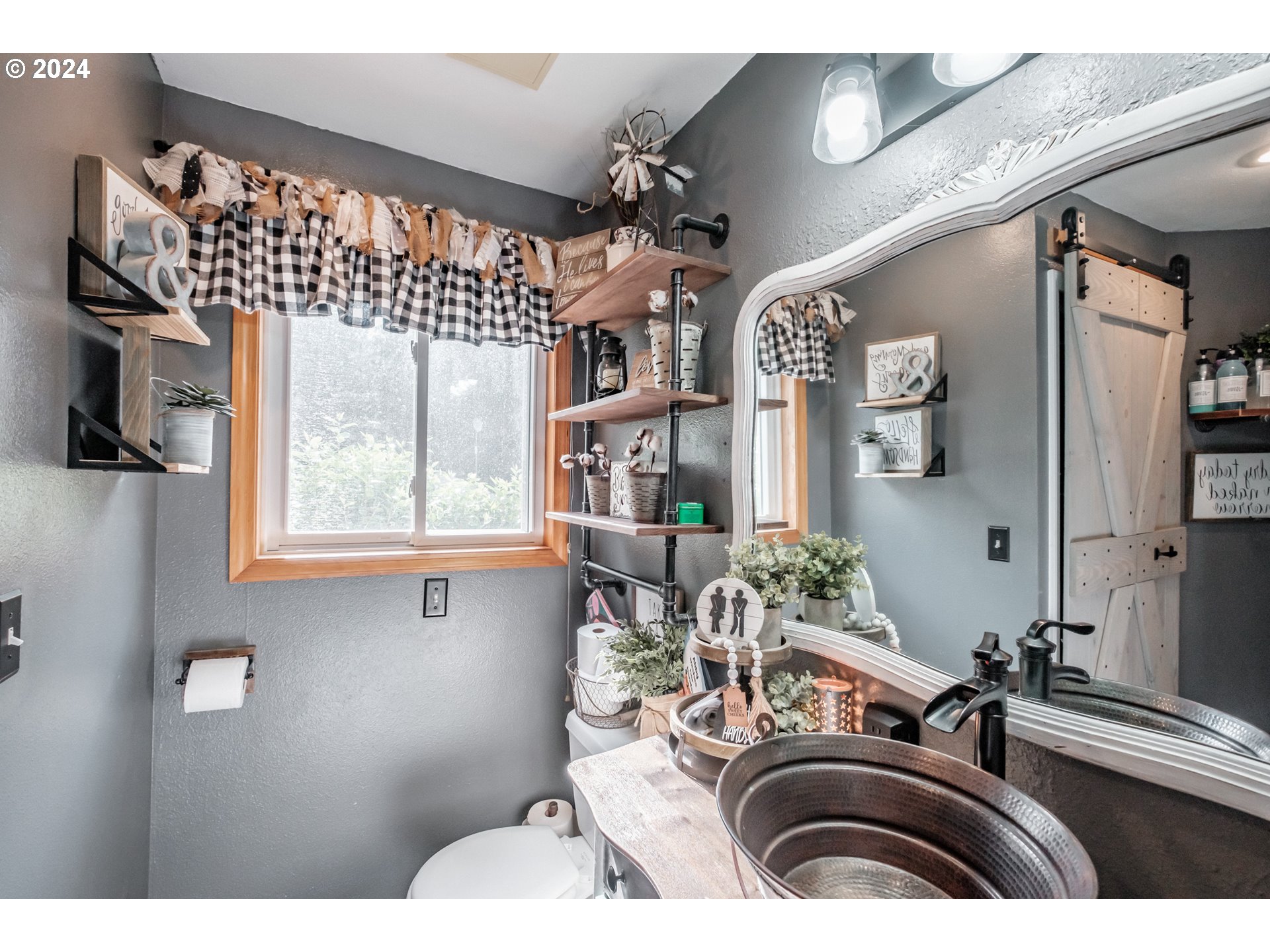 28622 Ridgeway Road Sweet Home, OR 97386 - Photo 16 of 48 Gallery Image 16
