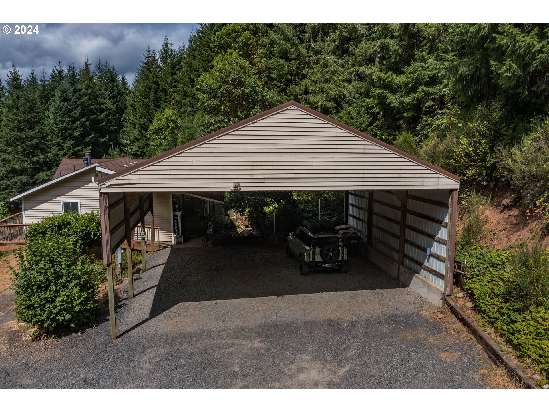 28622 Ridgeway Road Sweet Home, OR 97386 - Photo 2 of 48 Gallery Image 2