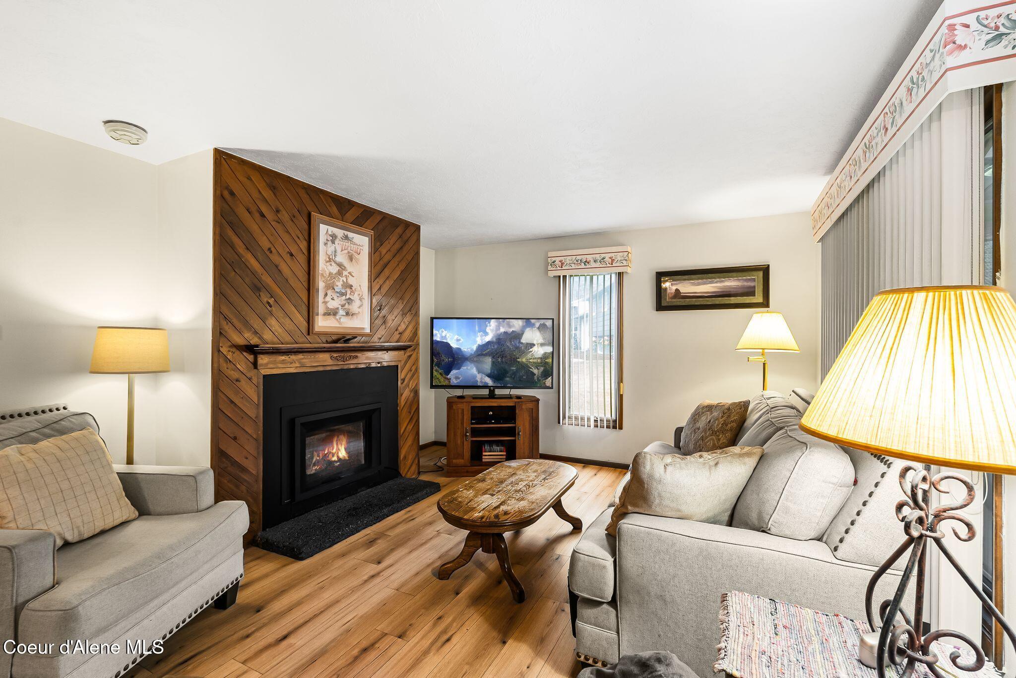 290 Syringa Heights Road Sandpoint, ID 83864 - Photo 11 of 65 9_KFM01706