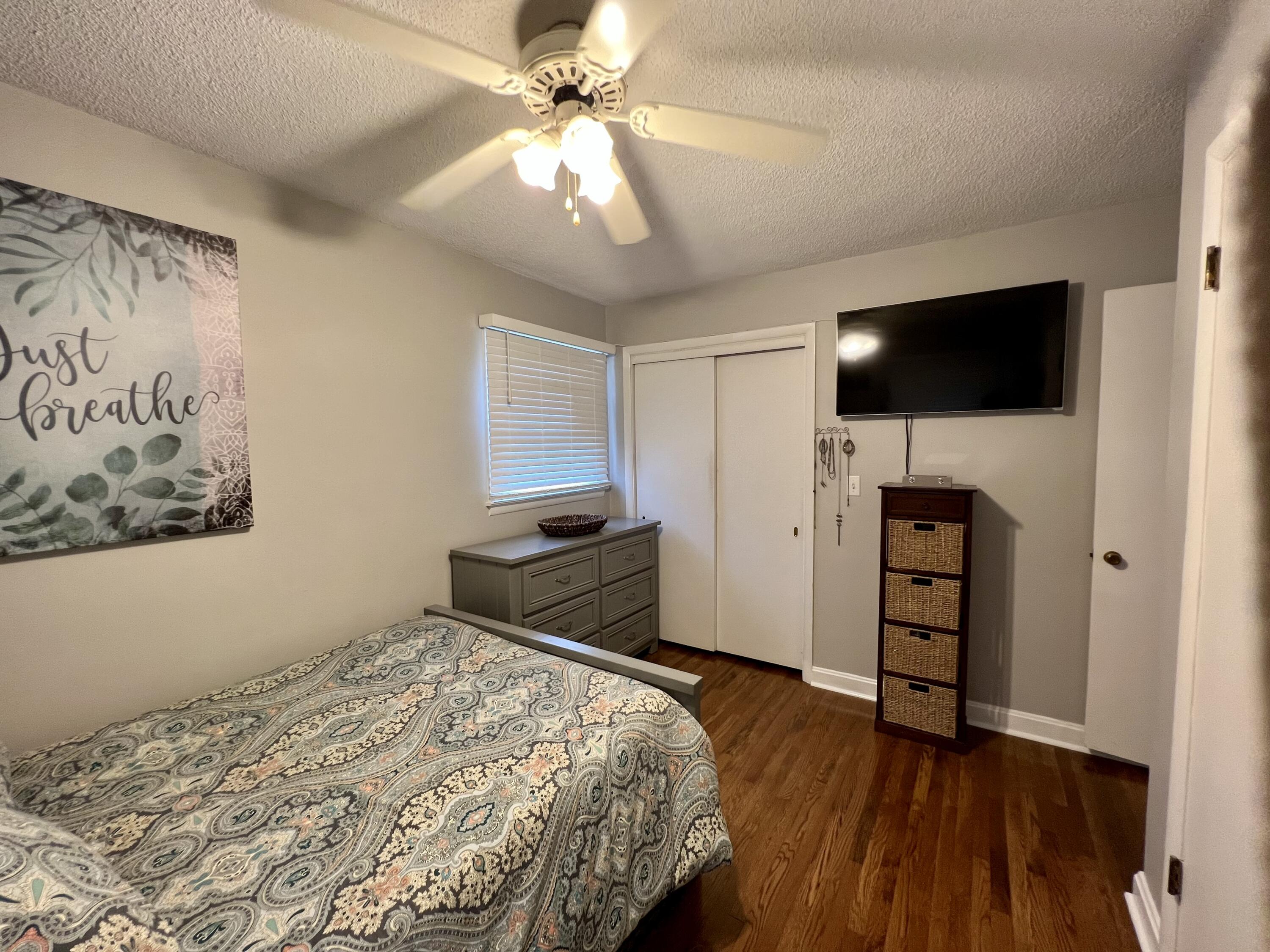 705 Cedar Valley Road Bristol, TN 37620 - Photo 15 of 39 IMG_3507