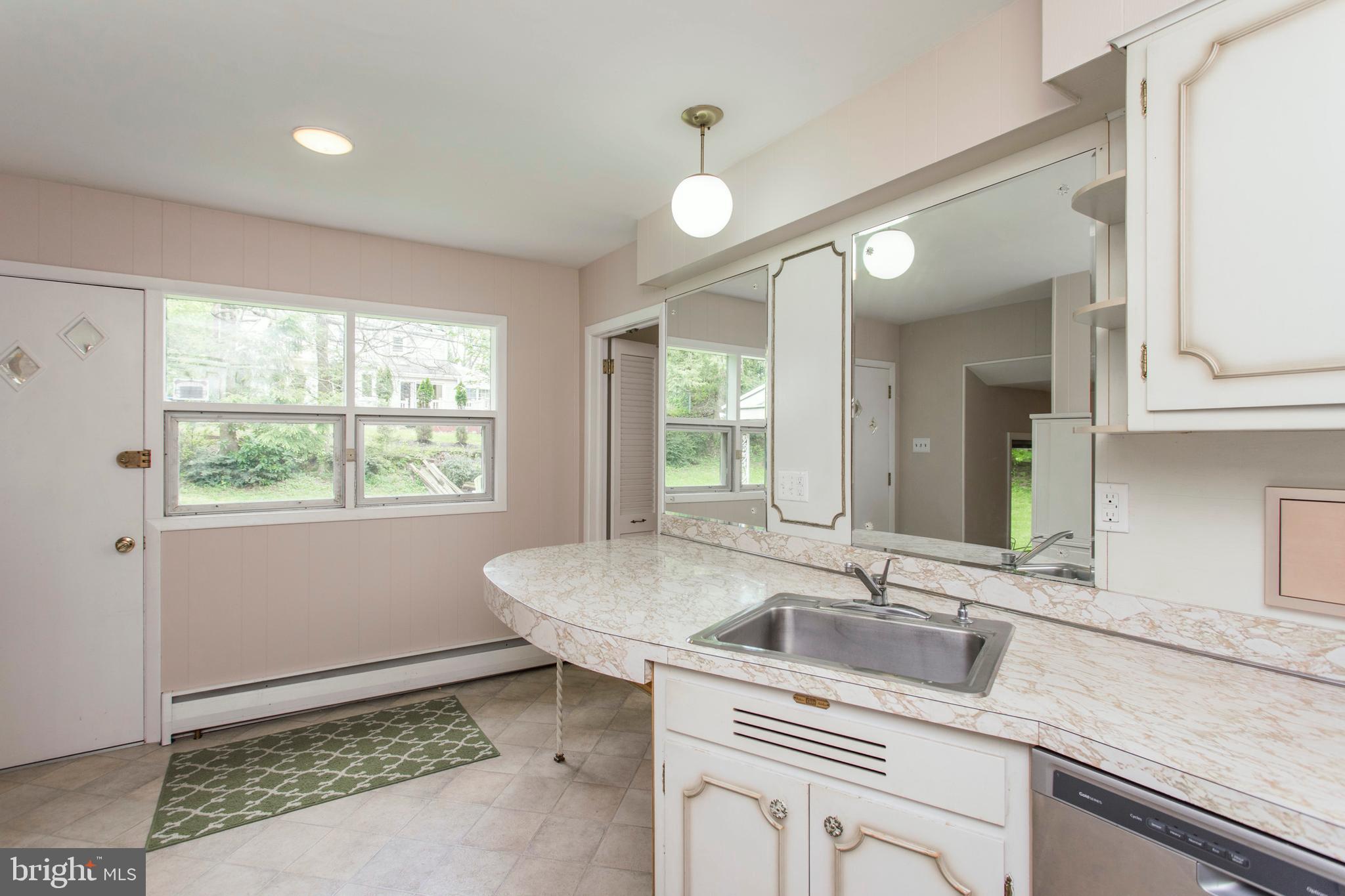 505 Ellis Road Havertown, PA 19083 - Photo 16 of 47 Kitchen