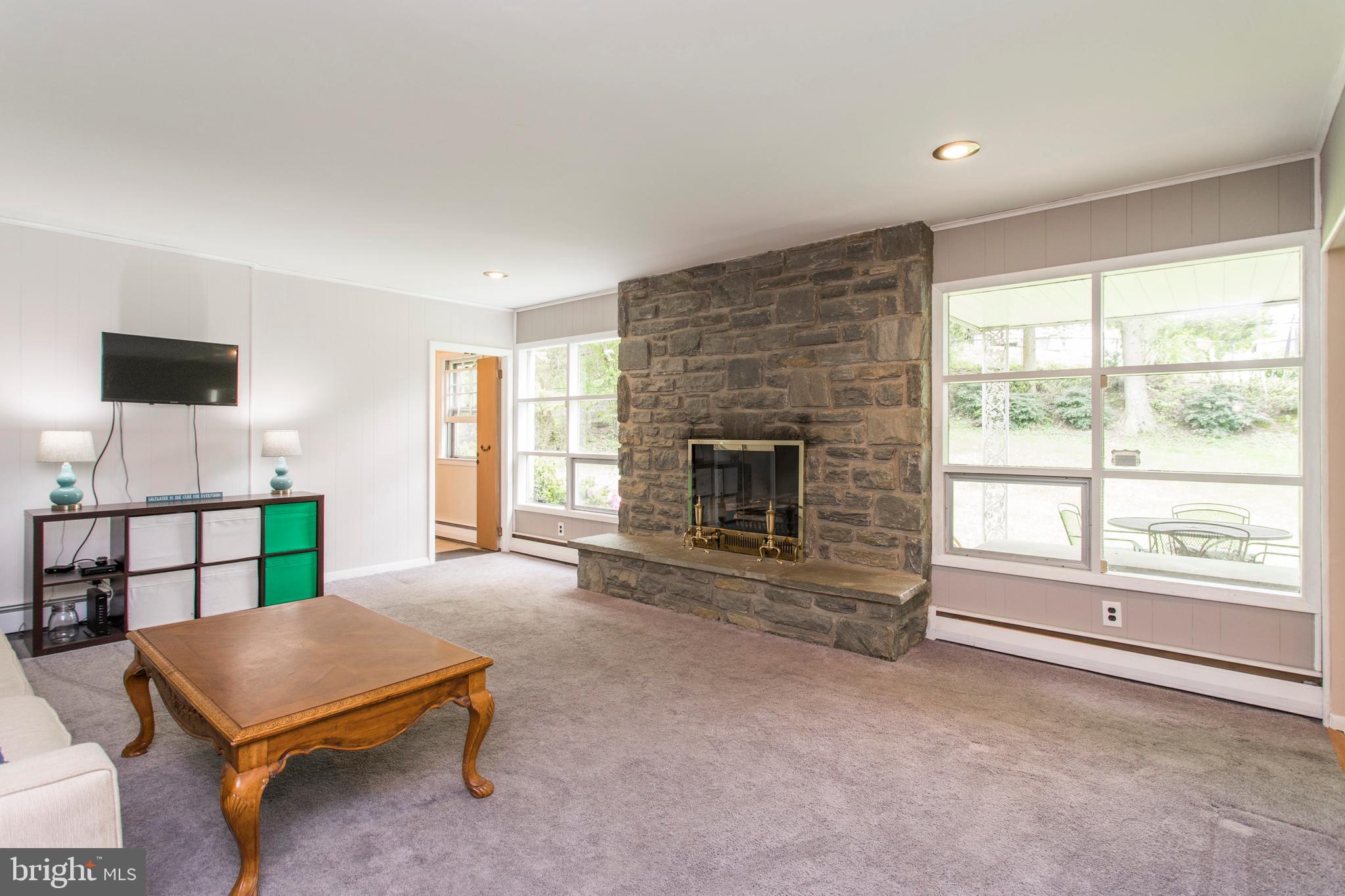 505 Ellis Road Havertown, PA 19083 - Photo 22 of 47 Family Room