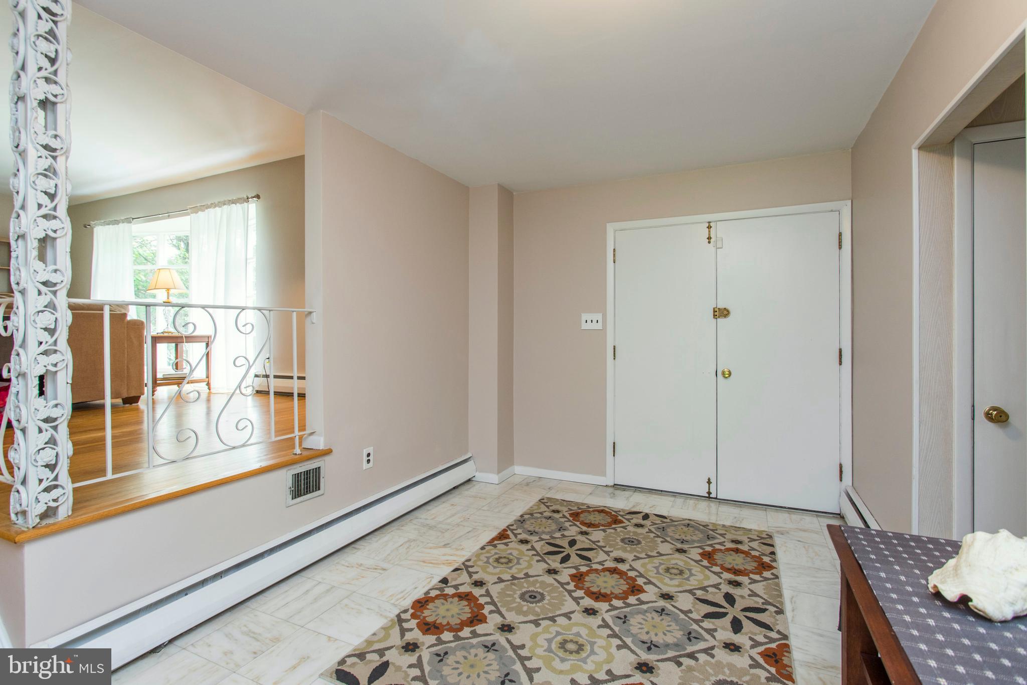 505 Ellis Road Havertown, PA 19083 - Photo 4 of 47 Foyer