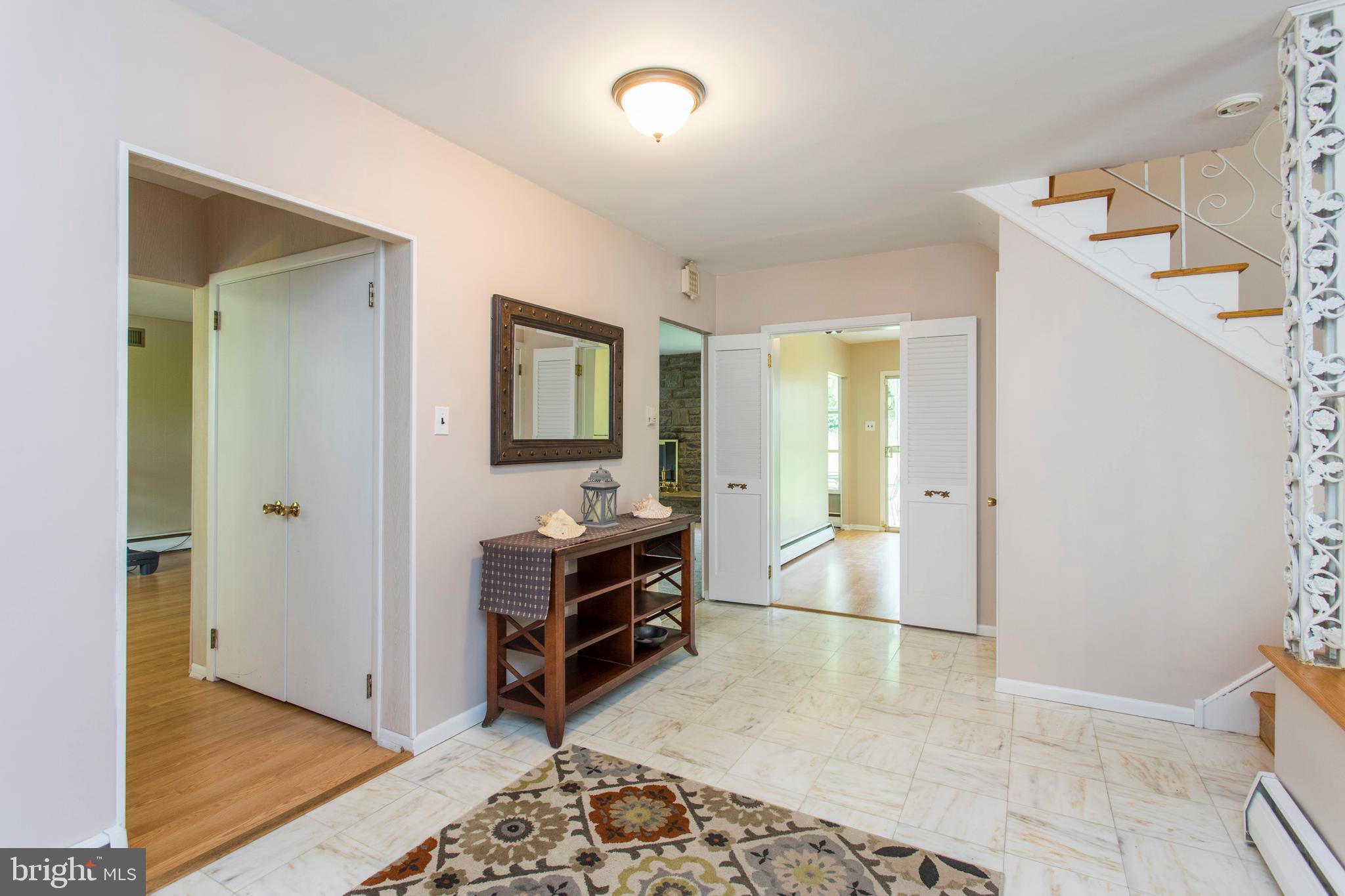 505 Ellis Road Havertown, PA 19083 - Photo 5 of 47 Foyer