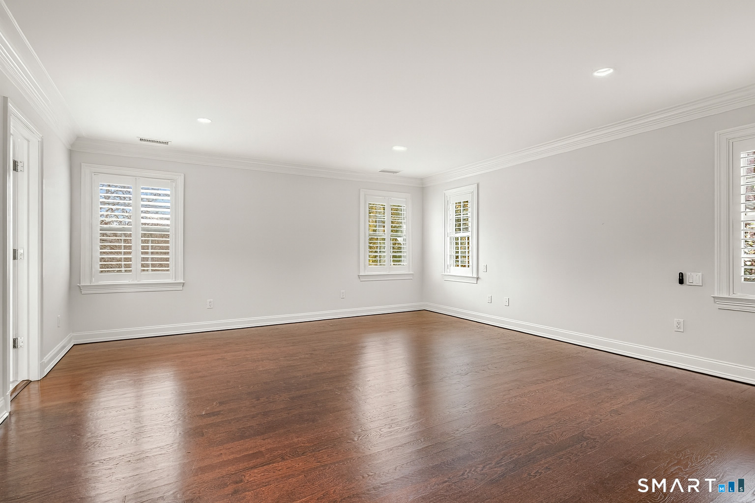 93 Mansfield Avenue Darien, CT 06820 - Photo 13 of 30 Primary Bedroom