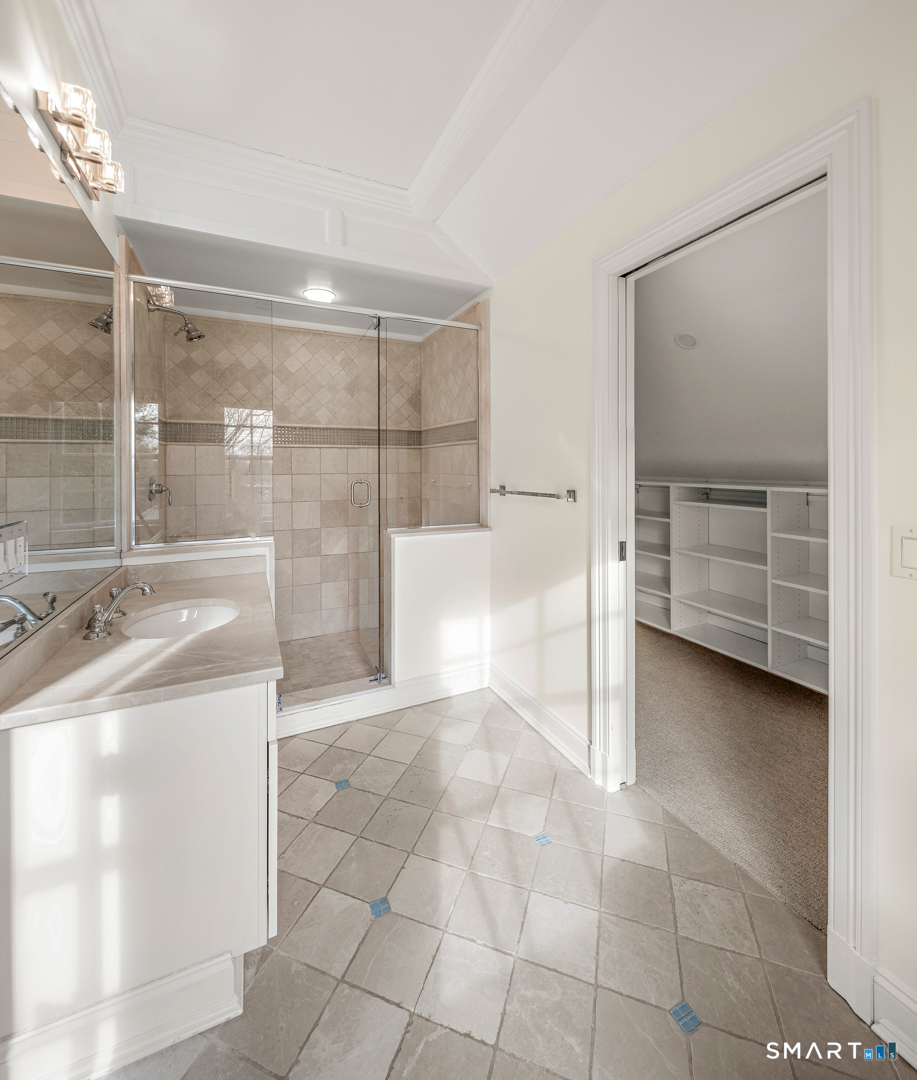 93 Mansfield Avenue Darien, CT 06820 - Photo 24 of 30 3rd Floor Bathroom