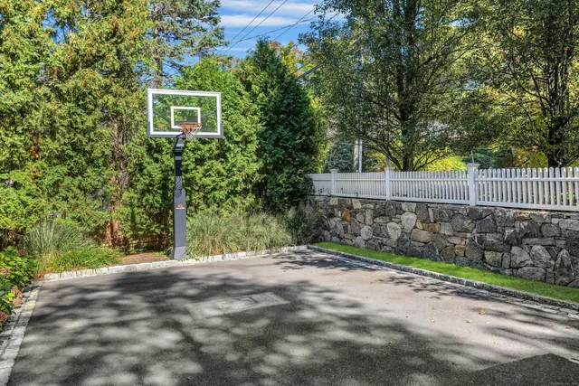 $18,000 | 93 Mansfield Avenue, Darien, CT 06820