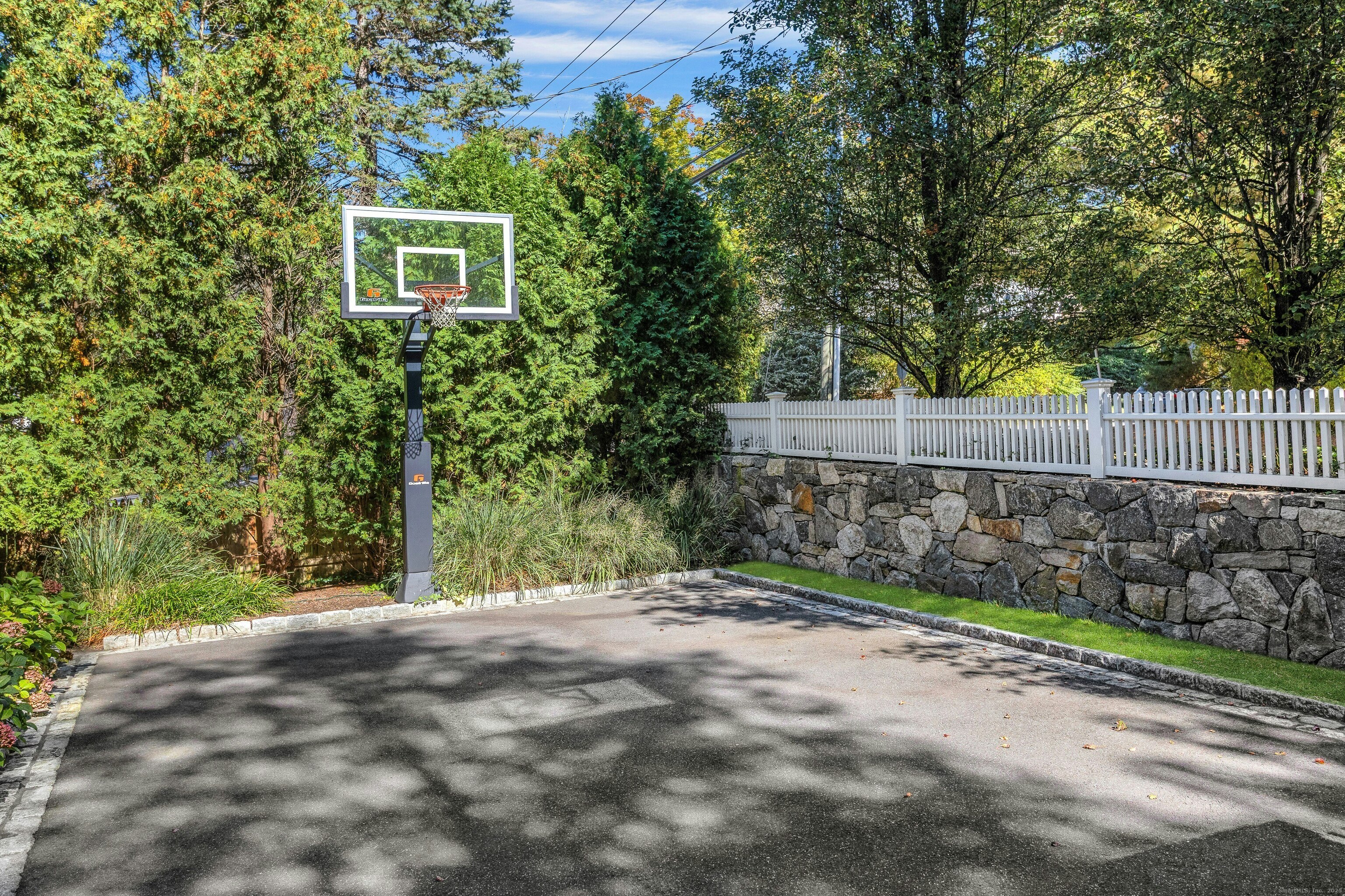 93 Mansfield Avenue Darien, CT 06820 - Photo 29 of 30