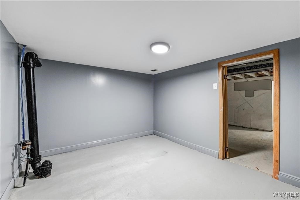 30 Toelsin Road Cheektowaga, NY 14225 - Photo 31 of 38