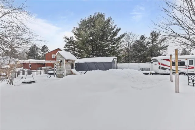 $400,000 | 154 Lake Road, Milton, VT 05468