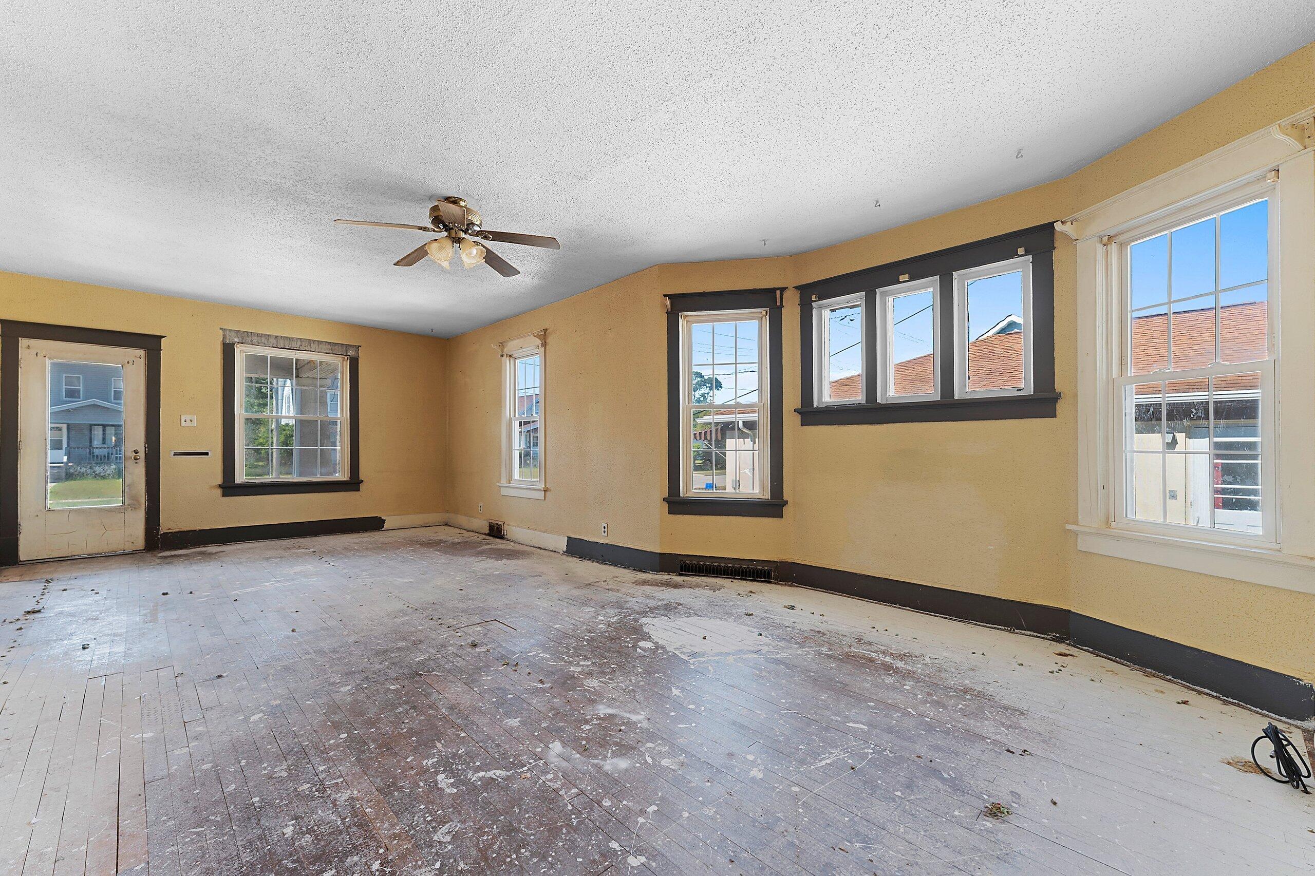 1718 28th Street Two Rivers, WI 54241 - Photo 22 of 38 034-171828thStreet-TwoRivers-WI-54241-SM