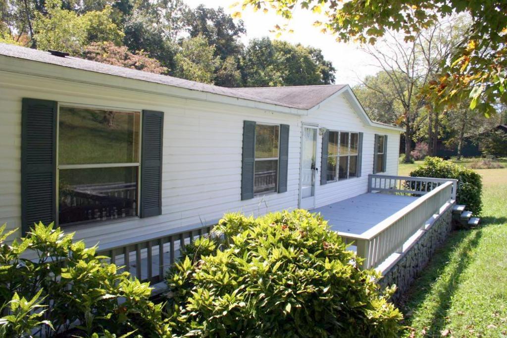 1046 North Union Grove Road Friendsville, TN 37737 - Photo 5 of 24 05