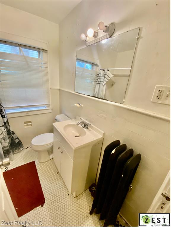14300 Strathmoor Street Detroit, MI 48227 - Photo 4 of 19