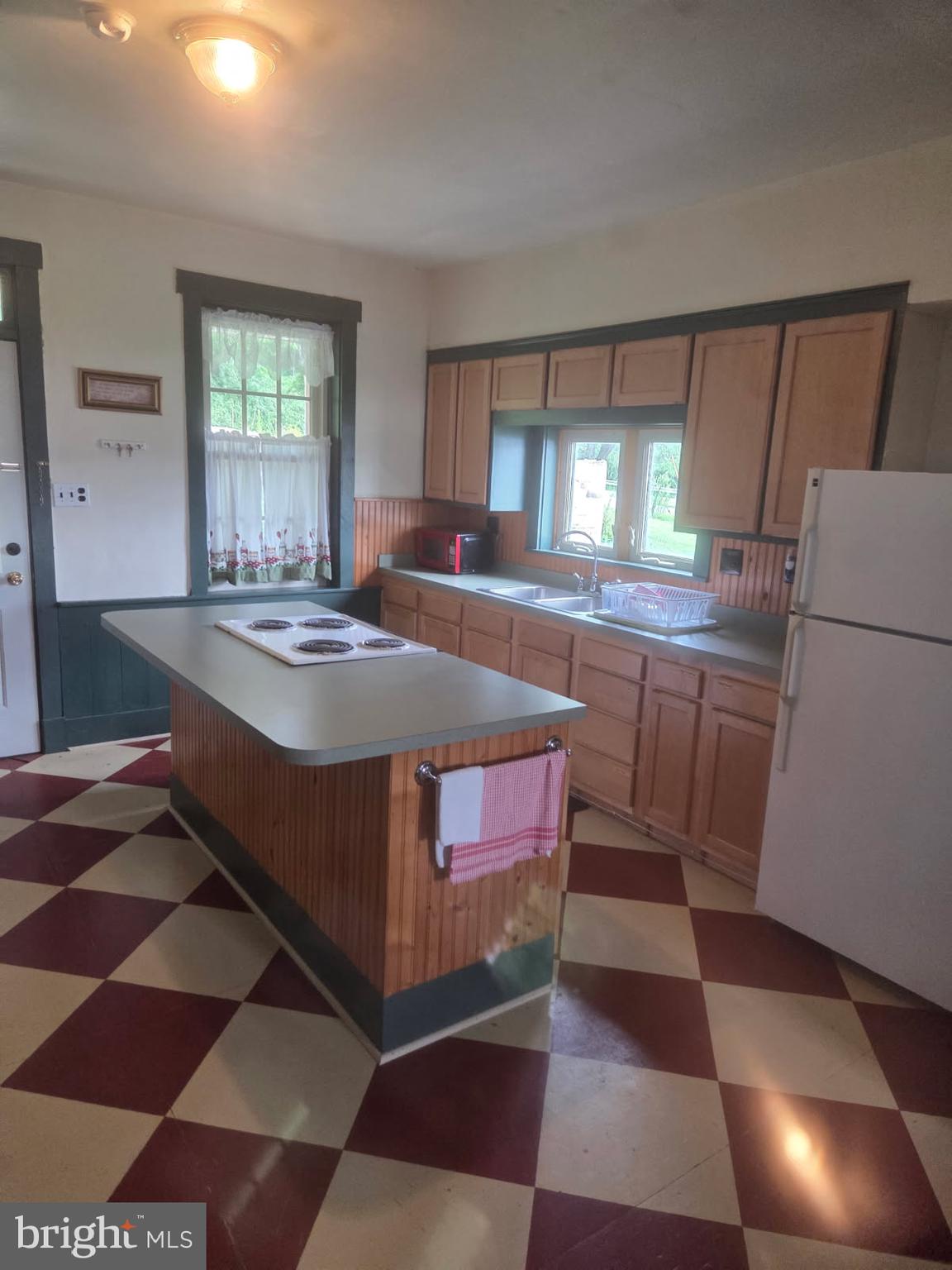 3 Orchard Road Liverpool, PA 17045 - Photo 5 of 17 KITCHEN