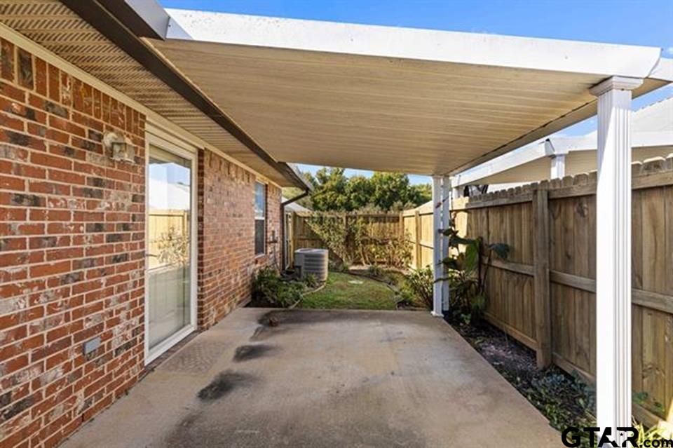 1807 Paverstone Lane Longview, TX 75605 - Photo 32 of 37