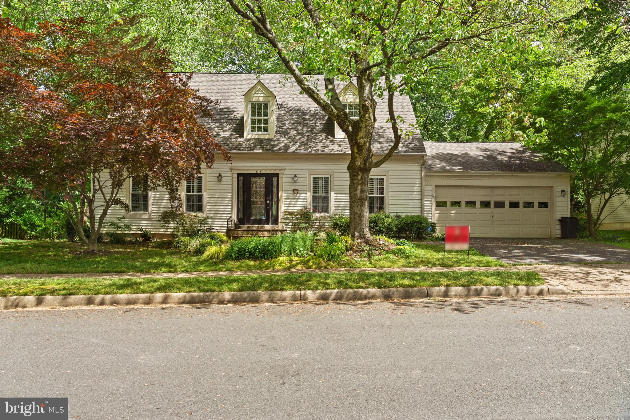 6111 Eagle Landing Road Burke, VA 22015 - Photo 3 of 83