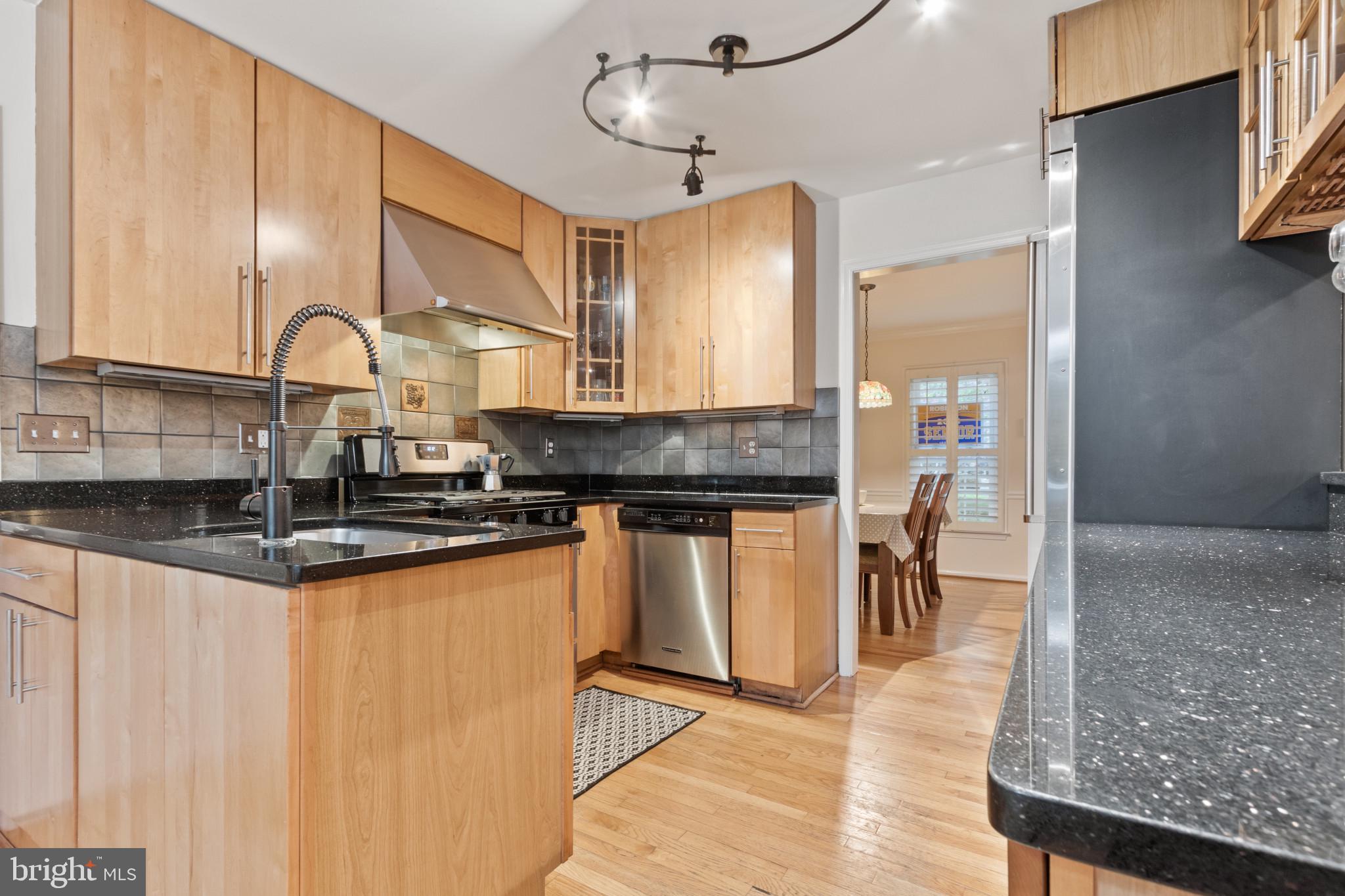 6111 Eagle Landing Road Burke, VA 22015 - Photo 8 of 83