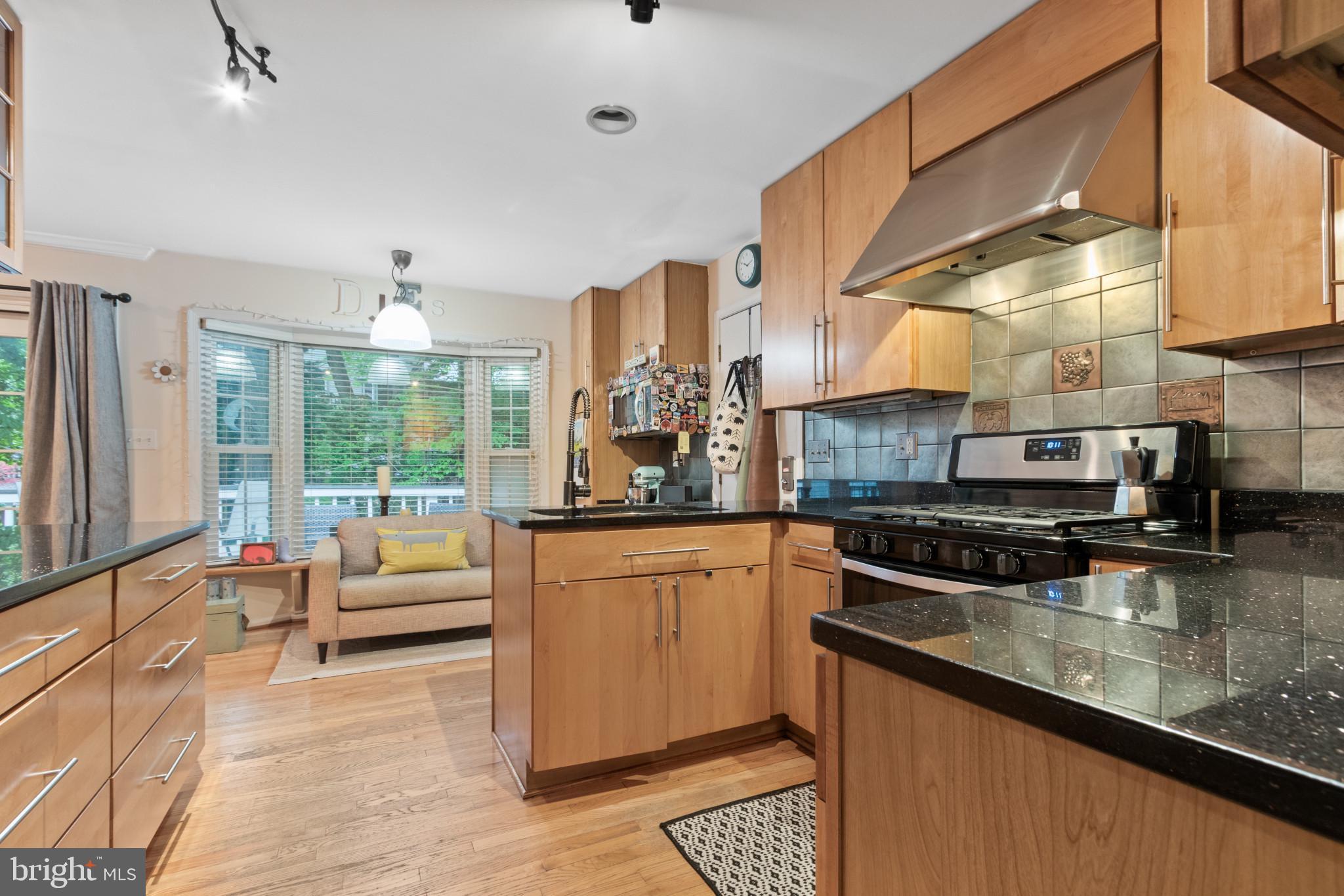 6111 Eagle Landing Road Burke, VA 22015 - Photo 9 of 83