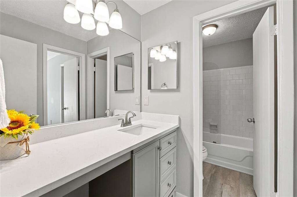 8740 Roswell Road, Unit 6D Sandy Springs, GA 30350 - Photo 27 of 35 Gallery Image 27