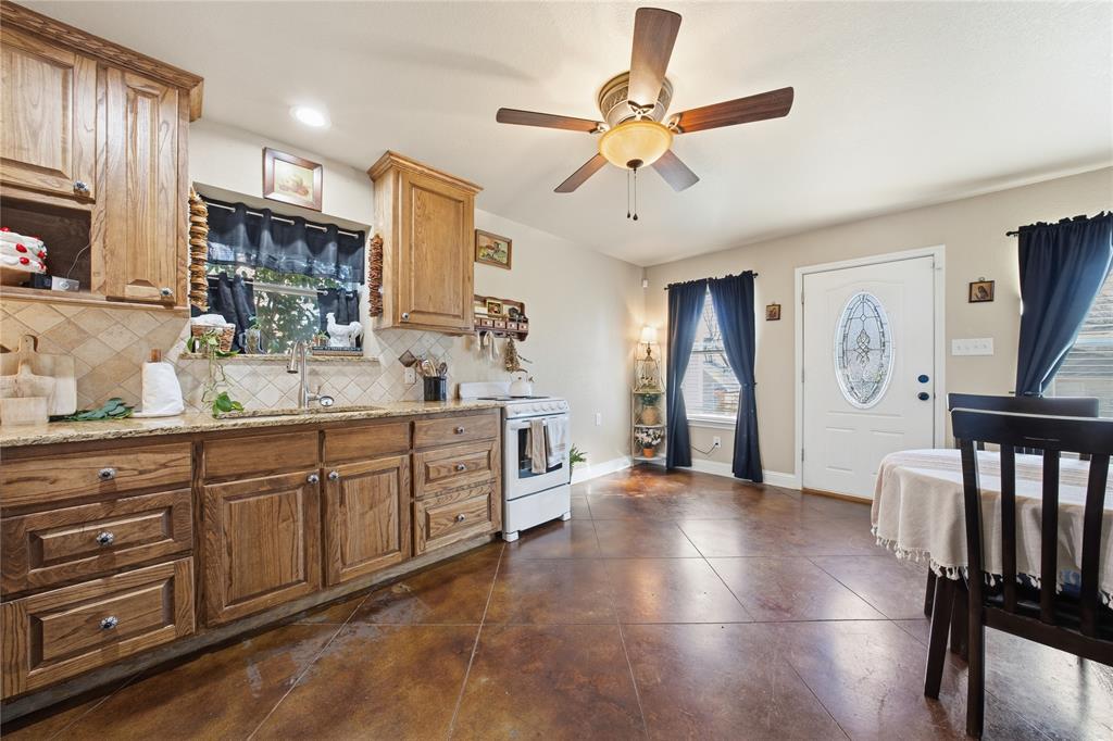 5262 Rio Vista Malakoff, TX 75148 - Photo 24 of 29 a spacious bathroom with a double vanity sink a mirror and a shower