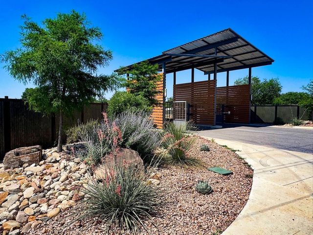 $345,000 | 6 Aqua Way, Kingsland, TX 78639