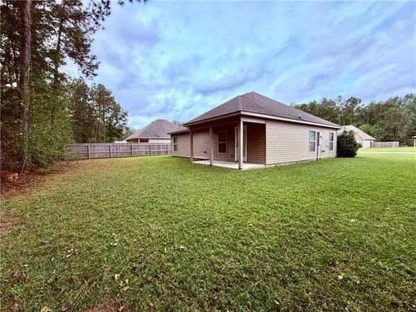 $1,700 | 42594 Sac-Au-Lait Drive, Ponchatoula, LA 70454
