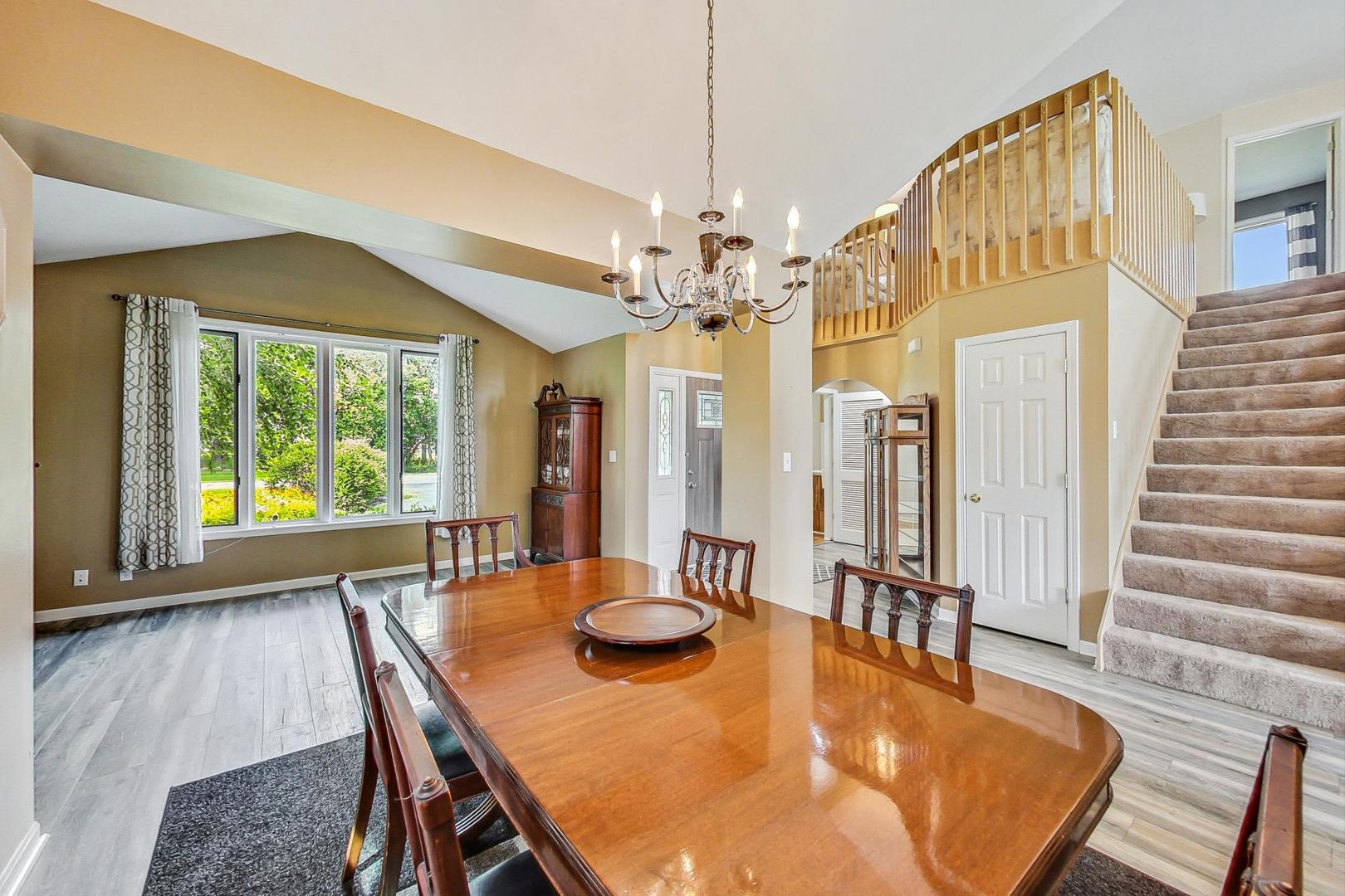 2413 Falcon Lane Spring Grove, IL 60081 - Photo 12 of 54 Gallery Image 12
