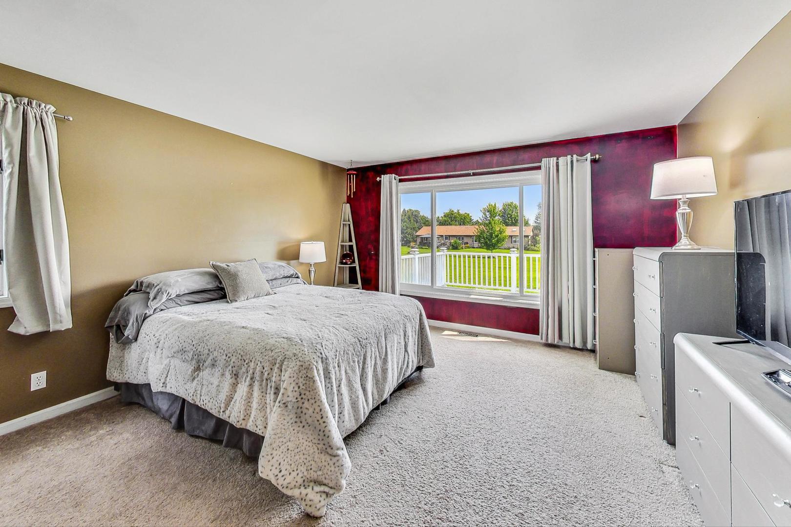 2413 Falcon Lane Spring Grove, IL 60081 - Photo 23 of 54 Gallery Image 23