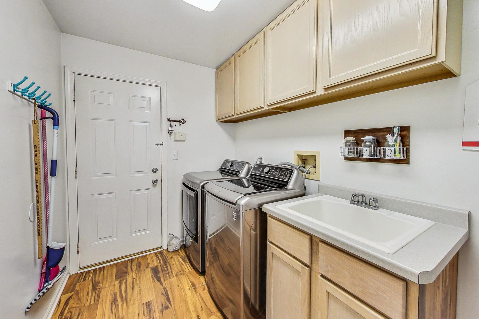 2413 Falcon Lane Spring Grove, IL 60081 - Photo 28 of 54 Gallery Image 28
