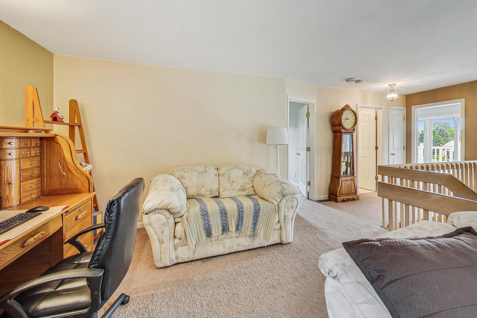 2413 Falcon Lane Spring Grove, IL 60081 - Photo 30 of 54 Gallery Image 30