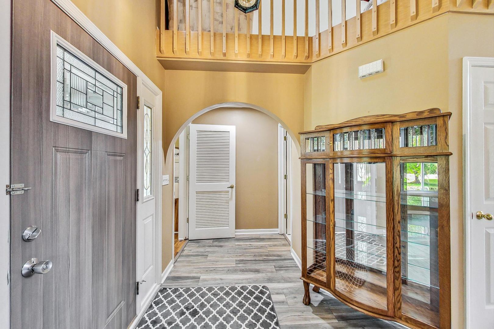 2413 Falcon Lane Spring Grove, IL 60081 - Photo 6 of 54 Gallery Image 6