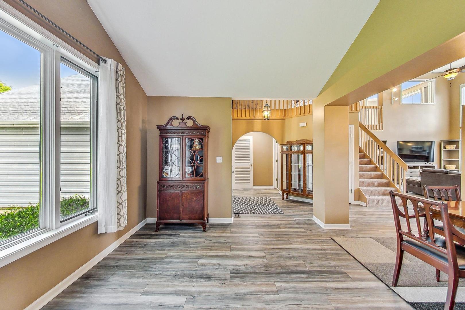 2413 Falcon Lane Spring Grove, IL 60081 - Photo 9 of 54 Gallery Image 9