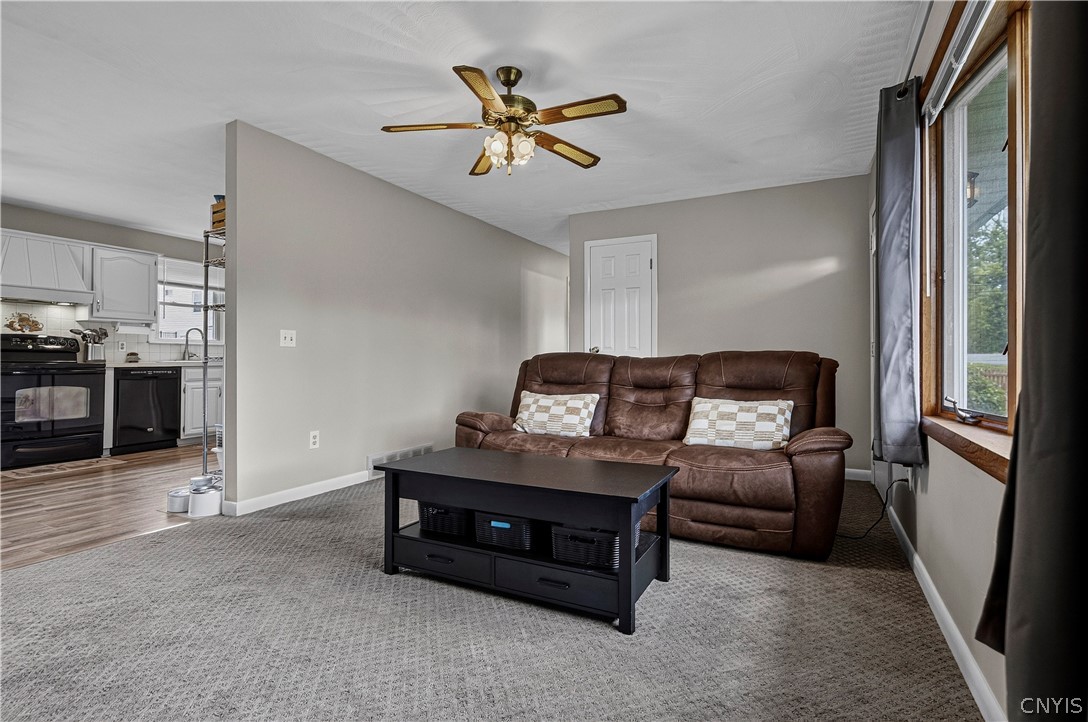 5511 Keyes Road Deerfield, NY 13502 - Photo 6 of 47
