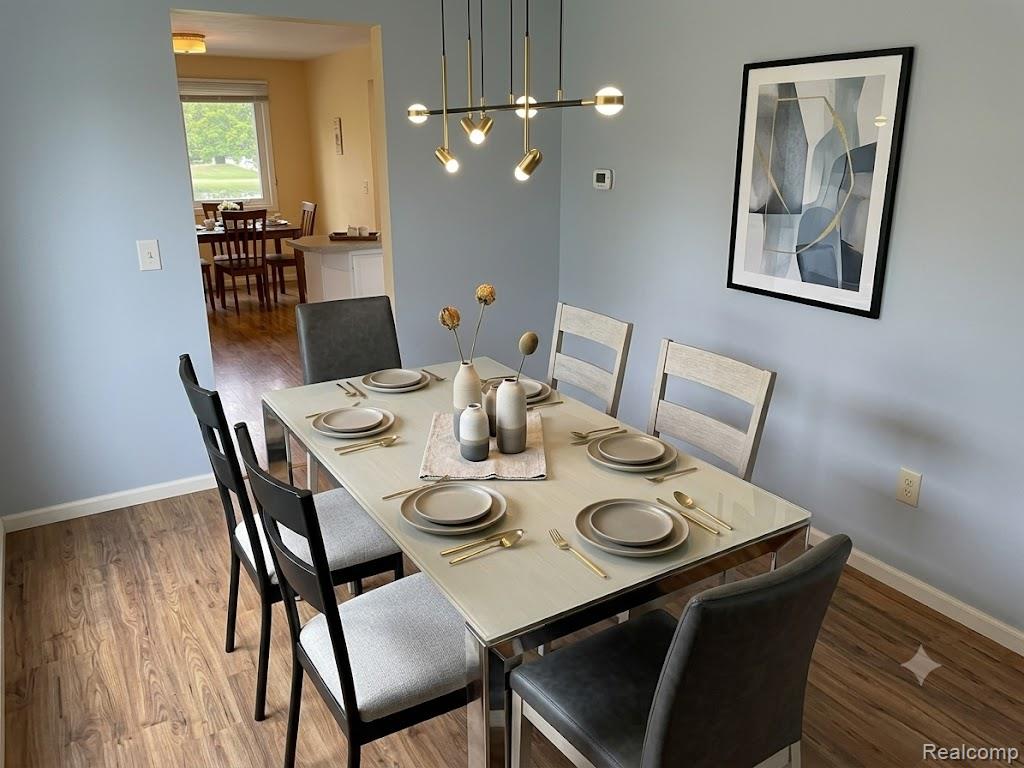 1658 Hillside Lane Rochester, MI 48307 - Photo 20 of 47 Virtually Staged Dining Room