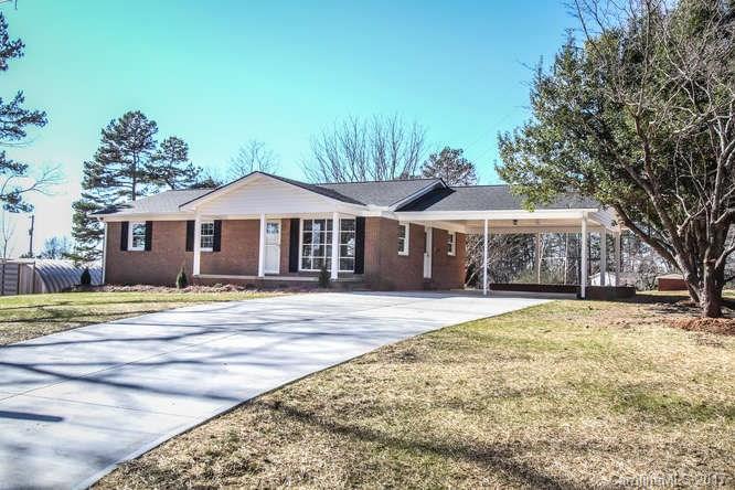 6033 Vinewood Road Davidson, NC 28036 - Photo 1 of 24 Gallery Image 1