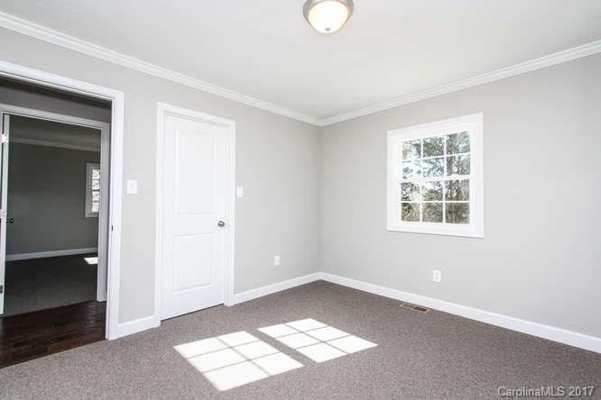 6033 Vinewood Road Davidson, NC 28036 - Photo 13 of 24 Gallery Image 13