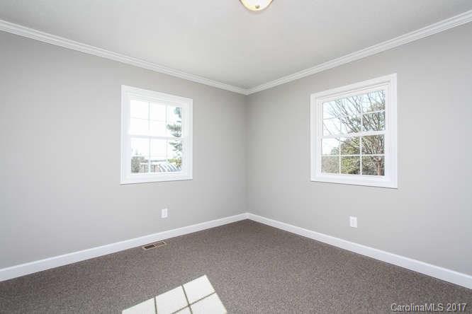 6033 Vinewood Road Davidson, NC 28036 - Photo 14 of 24 Gallery Image 14