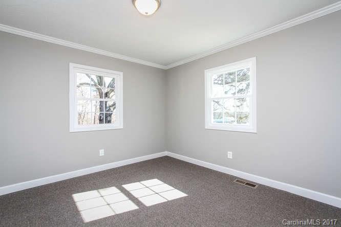 6033 Vinewood Road Davidson, NC 28036 - Photo 16 of 24 Gallery Image 16
