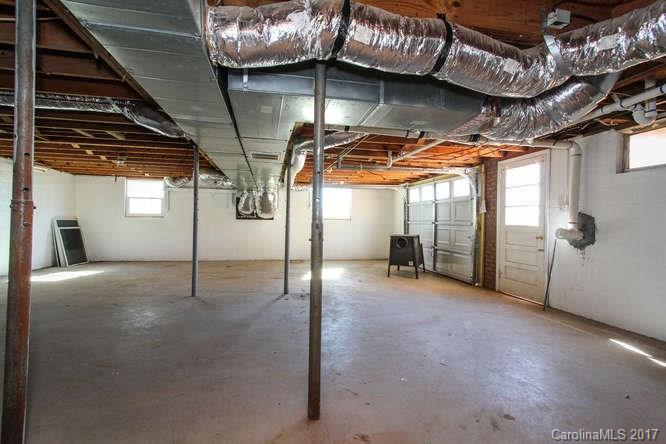 6033 Vinewood Road Davidson, NC 28036 - Photo 19 of 24 Gallery Image 19