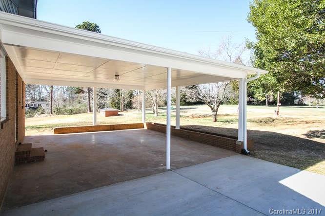 6033 Vinewood Road Davidson, NC 28036 - Photo 20 of 24 Gallery Image 20