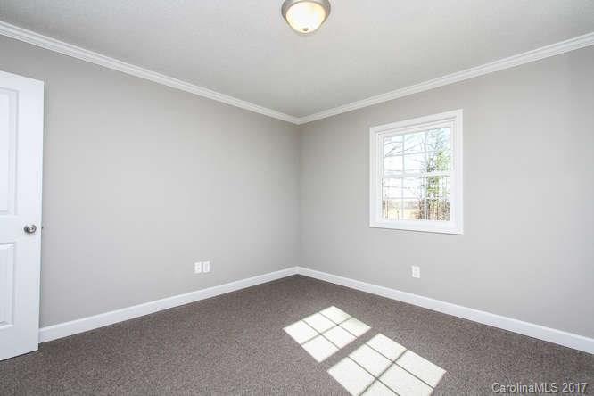 6033 Vinewood Road Davidson, NC 28036 - Photo 9 of 24 Gallery Image 9