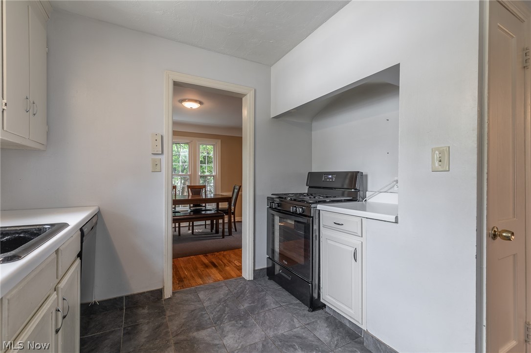 3969 Bushnell Road Cleveland, OH 44118 - Photo 13 of 24 Gallery Image 13