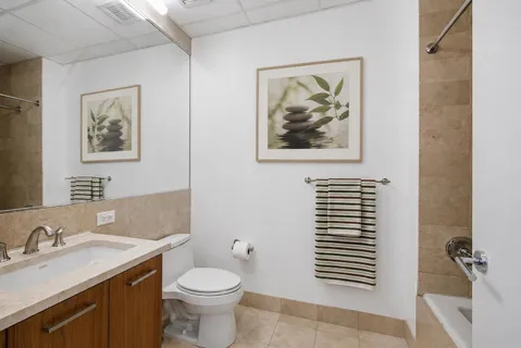 $560,000 | 4 Beacon Way, Unit 303, Jersey City, NJ 07304