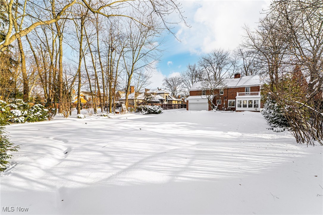 18201 Shelburne Road Cleveland, OH 44118 - Photo 30 of 36 View of snowy yard