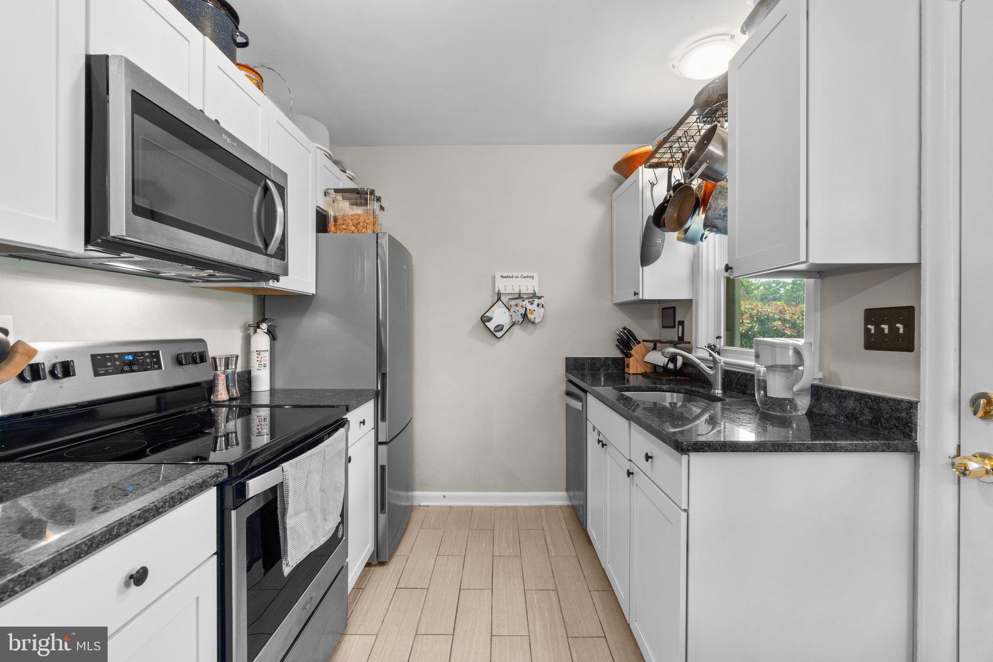 607 Grant Place Frederick, MD 21702 - Photo 10 of 40