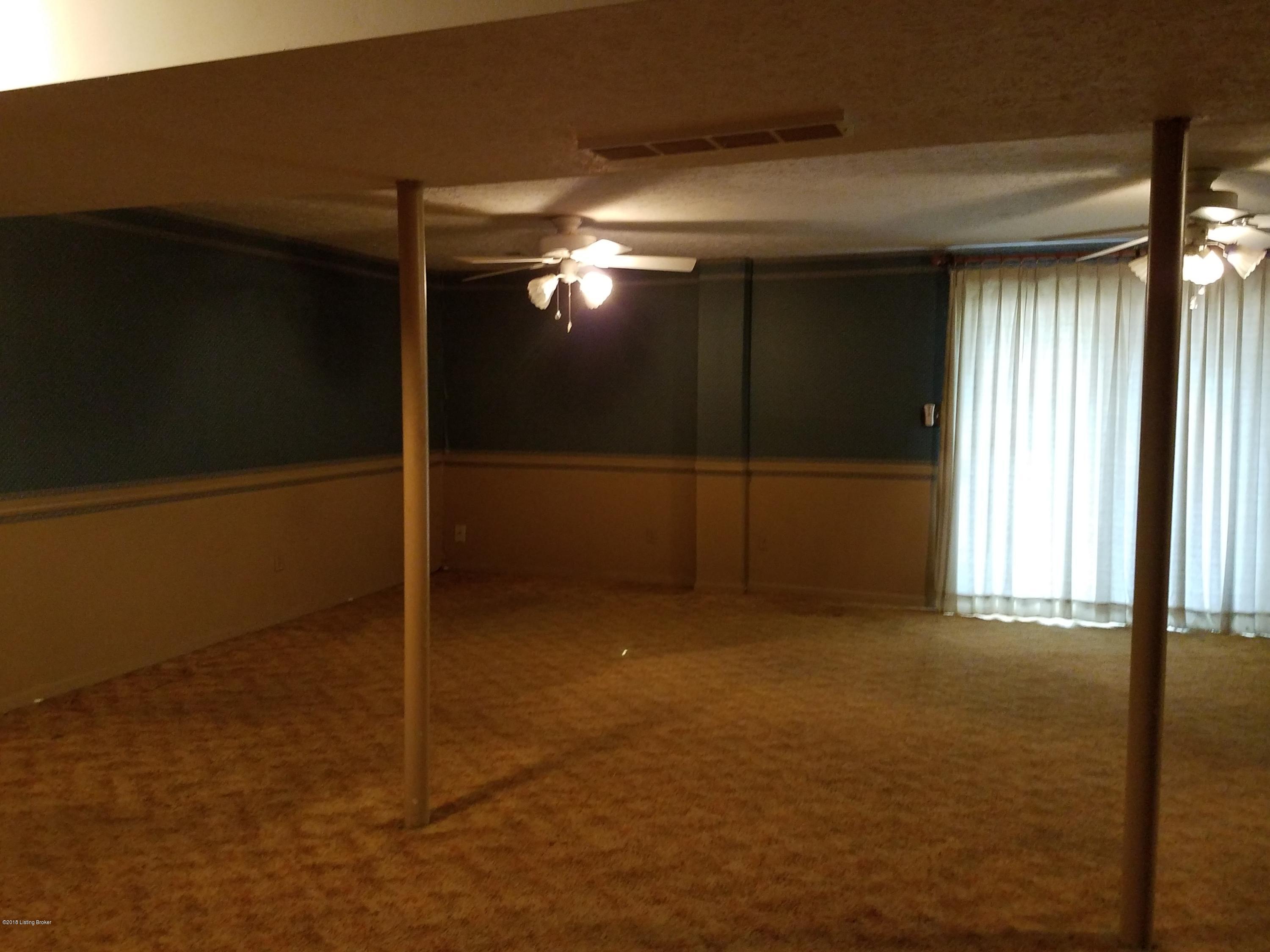 245 Foxboro Road Brandenburg, KY 40108 - Photo 3 of 22 foxboro family rm 2